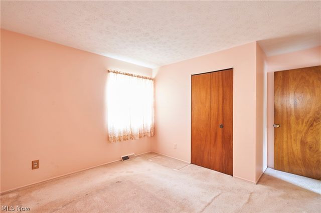 1451 Grand Boulevard, Barberton, OH 44203