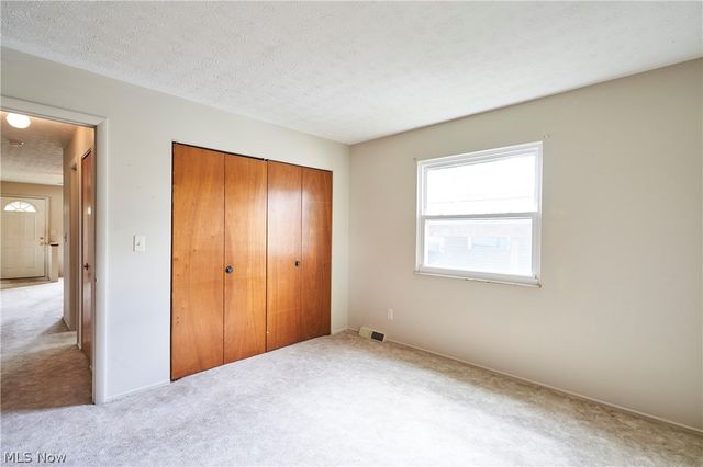 1451 Grand Boulevard, Barberton, OH 44203