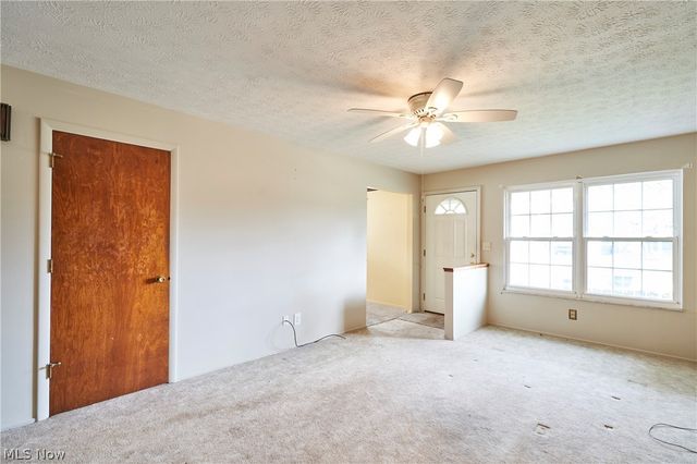 1451 Grand Boulevard, Barberton, OH 44203