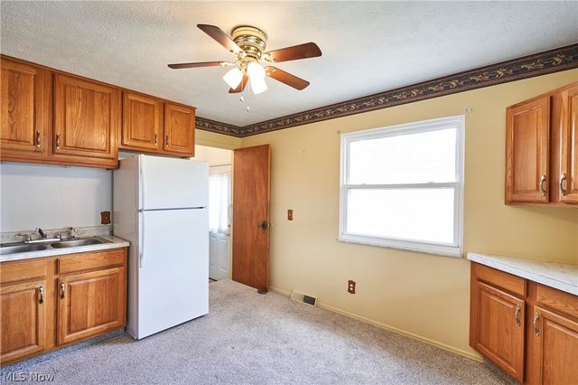 1451 Grand Boulevard, Barberton, OH 44203