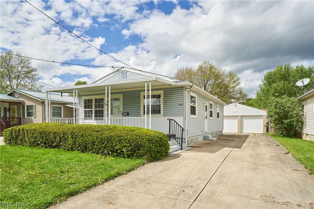 1451 Grand Boulevard, Barberton, OH 44203