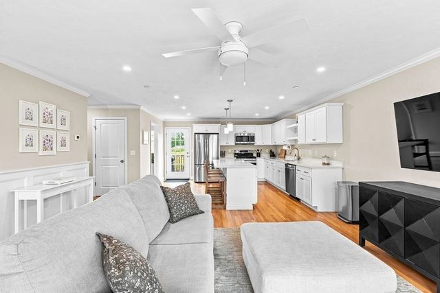 1005 Auburn St C2, Whitman, MA 02382
