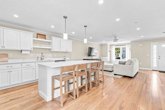 1005 Auburn St C2, Whitman, MA 02382