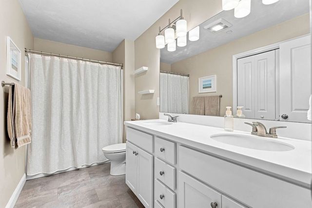 1005 Auburn St C2, Whitman, MA 02382