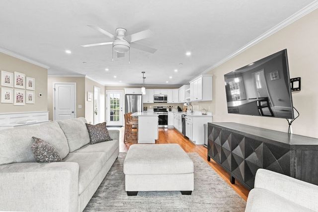 1005 Auburn St C2, Whitman, MA 02382