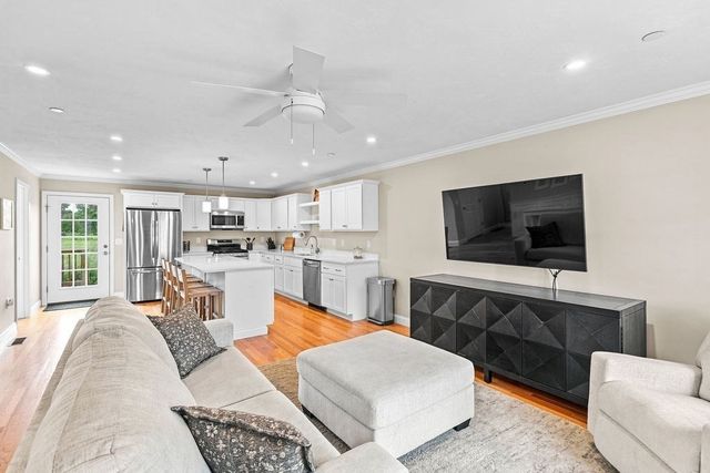 1005 Auburn St C2, Whitman, MA 02382