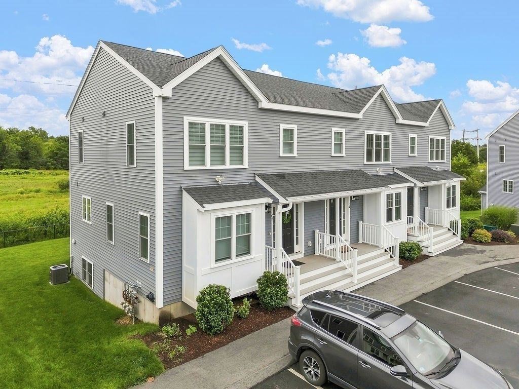 1005 Auburn St C2, Whitman, MA 02382