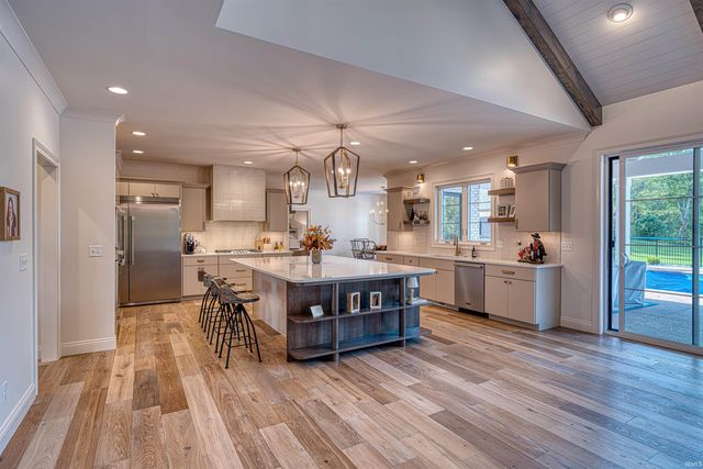 2643 Creek Drive, Newburgh, IN 47630