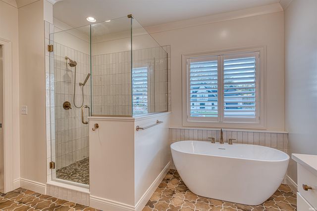 2643 Creek Drive, Newburgh, IN 47630