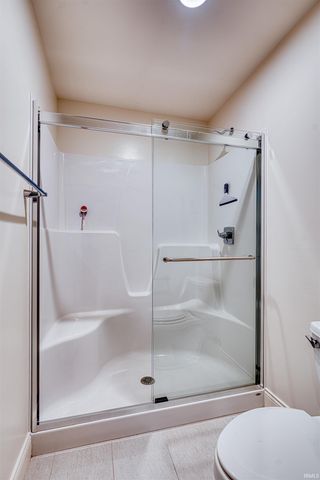 2643 Creek Drive, Newburgh, IN 47630