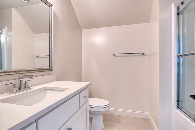 2643 Creek Drive, Newburgh, IN 47630