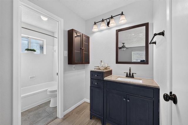 707 Shenandoah Drive, Richmond, TX 77469