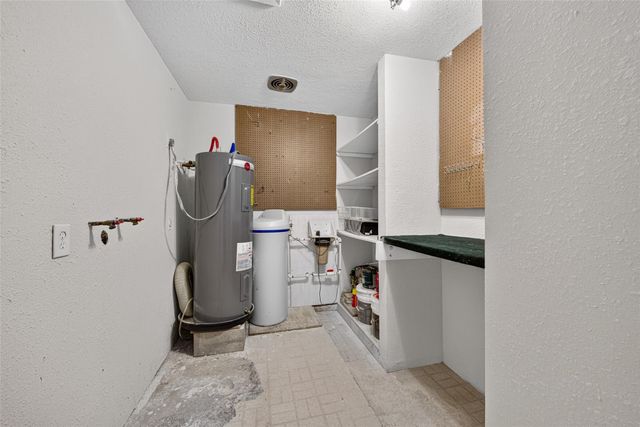 707 Shenandoah Drive, Richmond, TX 77469