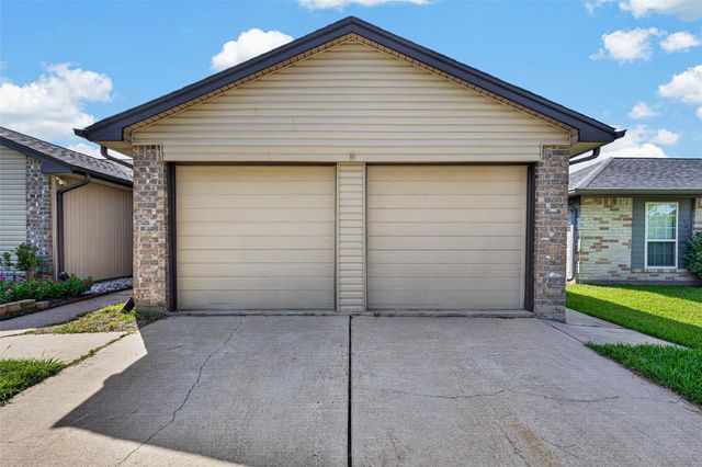 707 Shenandoah Drive, Richmond, TX 77469