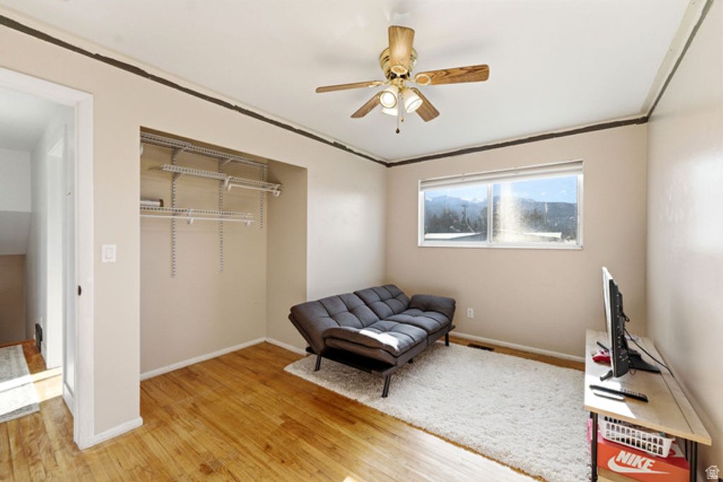 Image 16 of property listing at 929 AMETHYST ST, Layton, UT 84041