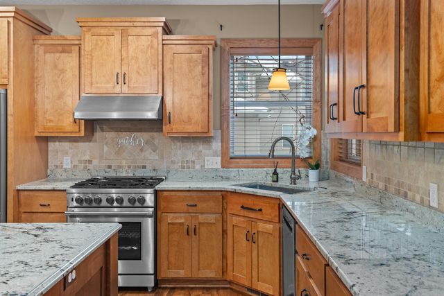 695 Rosa Court, Eagan, MN 55123