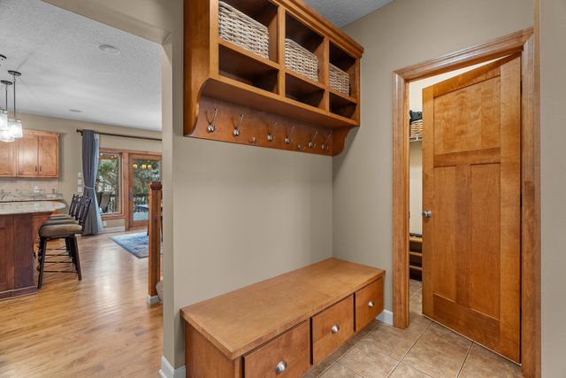 695 Rosa Court, Eagan, MN 55123