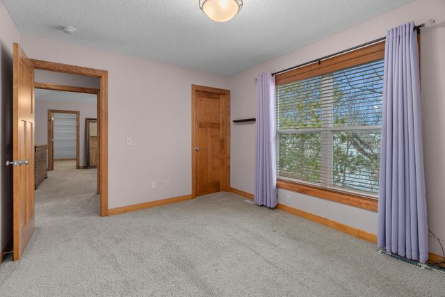 695 Rosa Court, Eagan, MN 55123