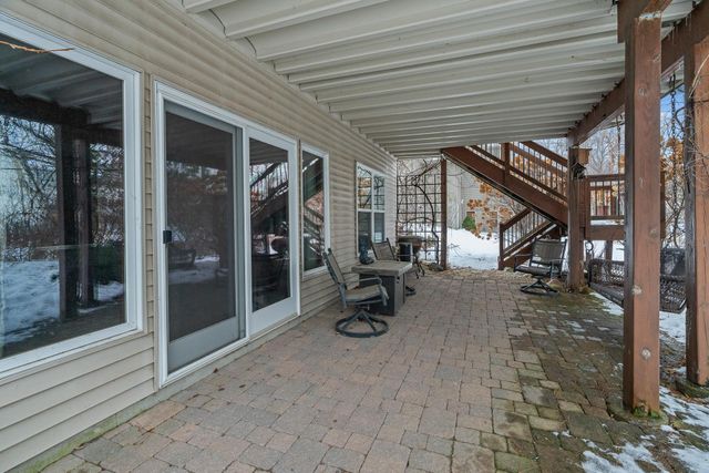 695 Rosa Court, Eagan, MN 55123