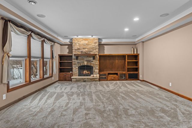 695 Rosa Court, Eagan, MN 55123