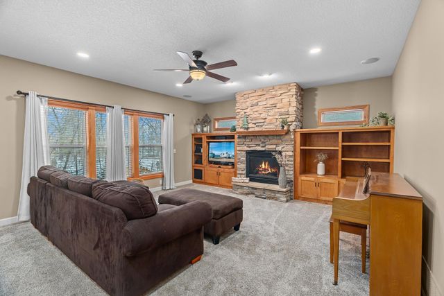 695 Rosa Court, Eagan, MN 55123