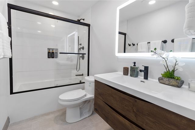 4 Snelling Pl 4, Boston, MA 02113