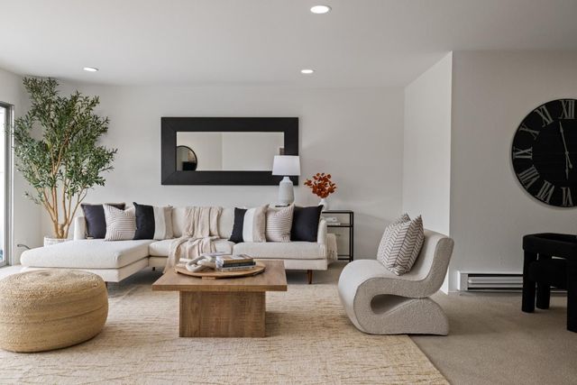 1945 Mount Vernon Court 16, Mountain View, CA 94040