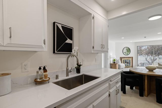 1945 Mount Vernon Court 16, Mountain View, CA 94040