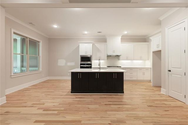 304 Trecastle Lane, Canton, GA 30114