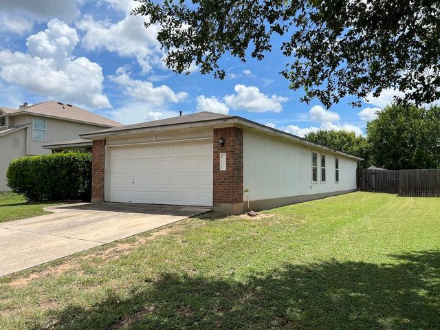 209 Katy B LN, Bastrop, TX 78602