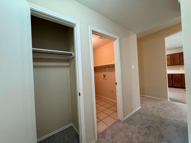 209 Katy B LN, Bastrop, TX 78602