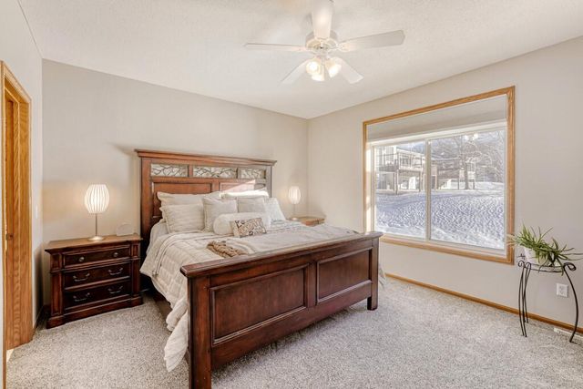 8919 Preserve Trail, Savage, MN 55378