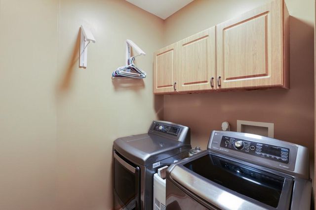 8919 Preserve Trail, Savage, MN 55378