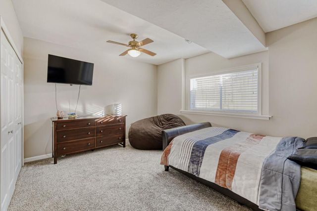 8919 Preserve Trail, Savage, MN 55378