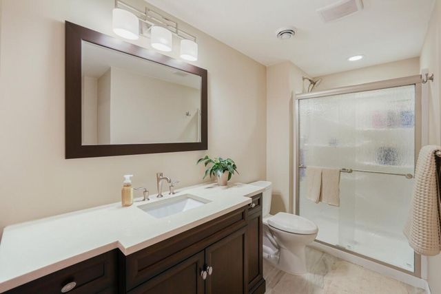 8919 Preserve Trail, Savage, MN 55378