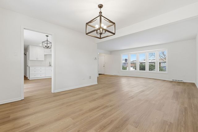 15606 Hollyhock Court, Orland Park, IL 60462