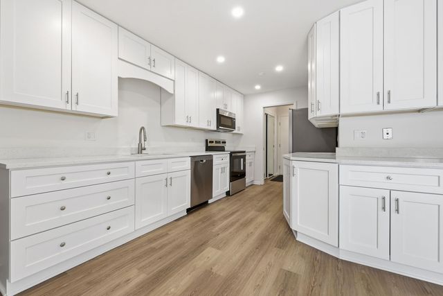 15606 Hollyhock Court, Orland Park, IL 60462