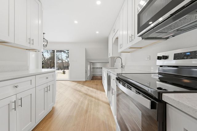 15606 Hollyhock Court, Orland Park, IL 60462