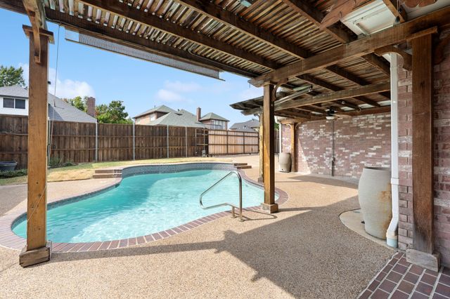 4609 Scenic Drive, Rowlett, TX 75088