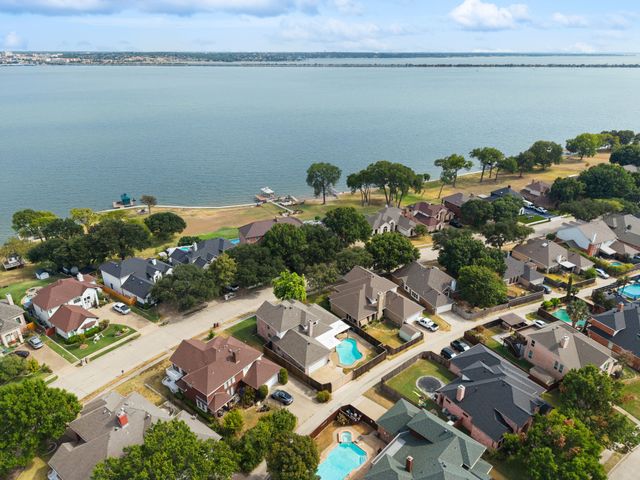 4609 Scenic Drive, Rowlett, TX 75088