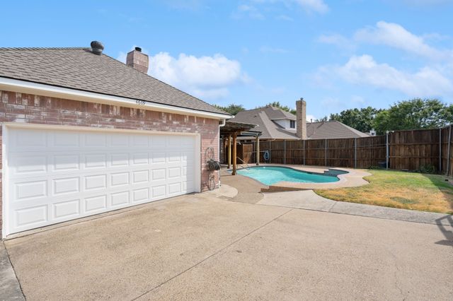 4609 Scenic Drive, Rowlett, TX 75088