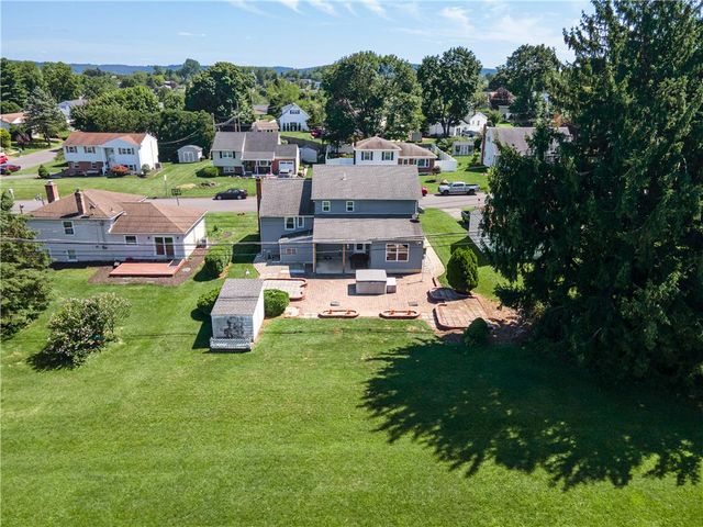 2715 Swanson Street, Palmer Twp, PA 18045