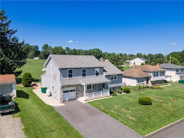 2715 Swanson Street, Palmer Twp, PA 18045