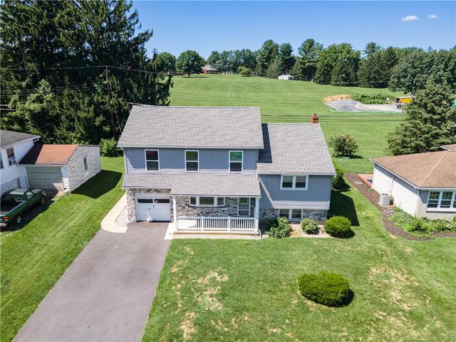2715 Swanson Street, Palmer Twp, PA 18045