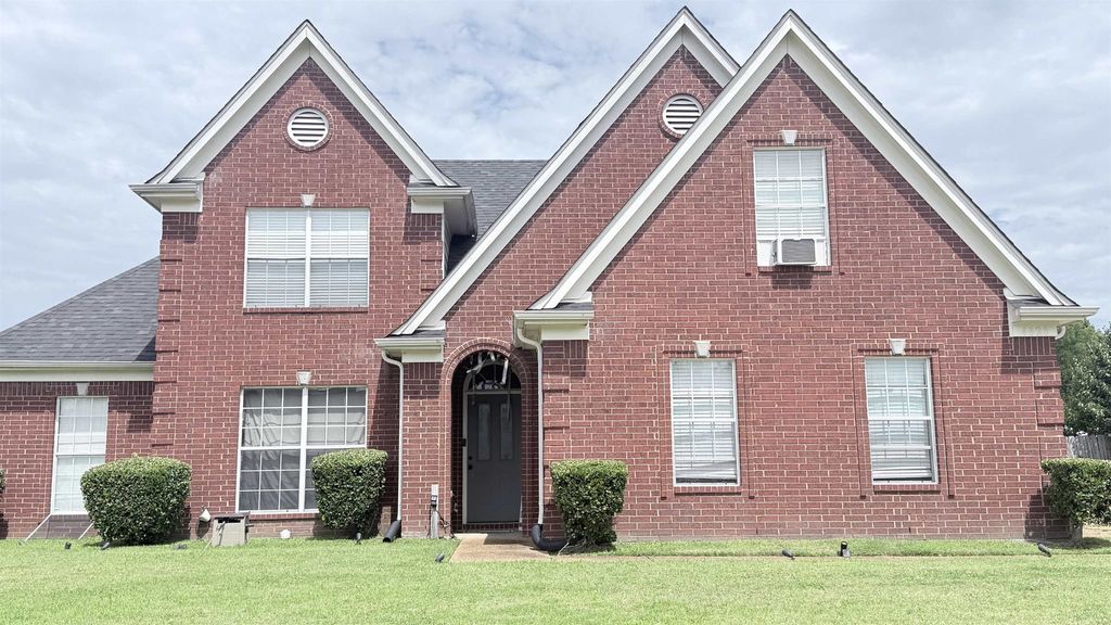 4828 WEMBERLEY DR, Memphis, TN 38125
