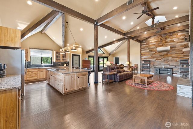 273 Pearce Road, Port Angeles, WA 98362