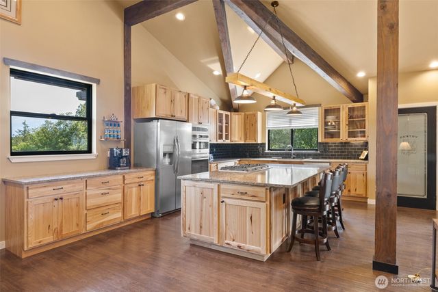 273 Pearce Road, Port Angeles, WA 98362