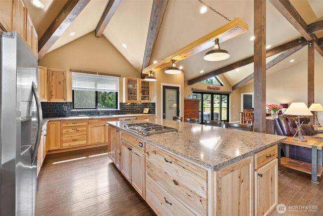 273 Pearce Road, Port Angeles, WA 98362