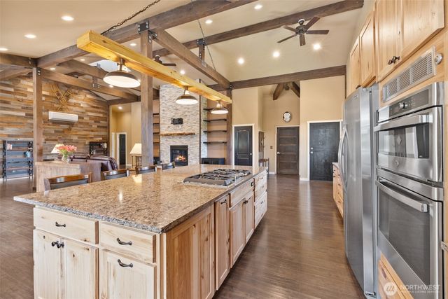 273 Pearce Road, Port Angeles, WA 98362