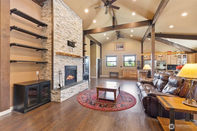 273 Pearce Road, Port Angeles, WA 98362